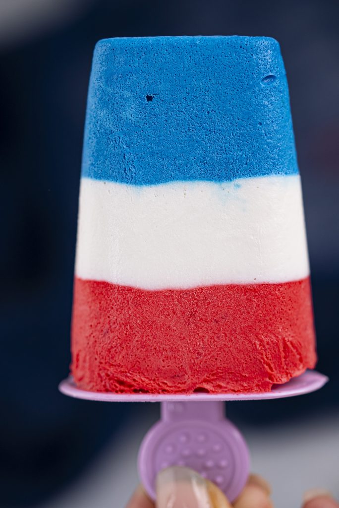 Red White and Blue Popsicles (Patriotic Popsicles)