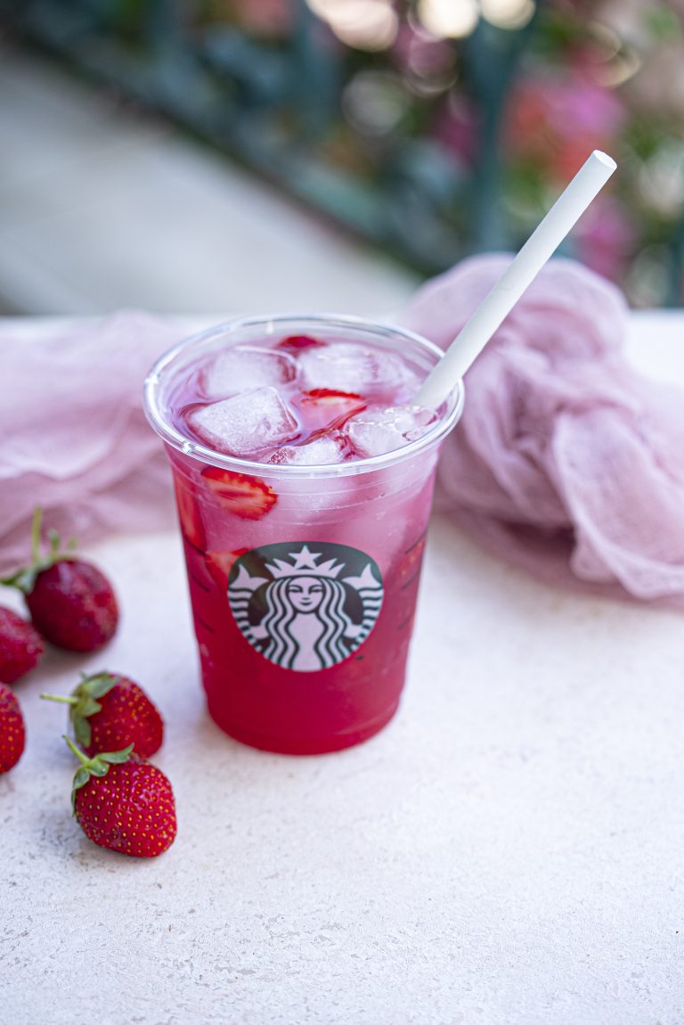 Starbucks Strawberry Acai Refresher – A Refreshing Homemade Treat